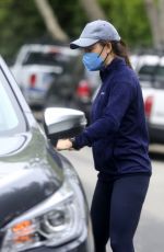 JENNIFER GARNER Out in Los Angeles 05/11/2021