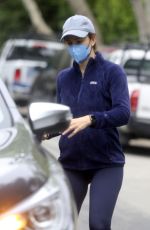 JENNIFER GARNER Out in Los Angeles 05/11/2021