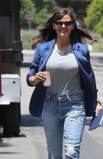JENNIFER GARNER Visiting a Construction Site of Her New Home in Brentwood 05/27/2021