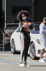JENNIFER HUDSON Shopping at XIV Karats in Beverly Hills 05/22/2021