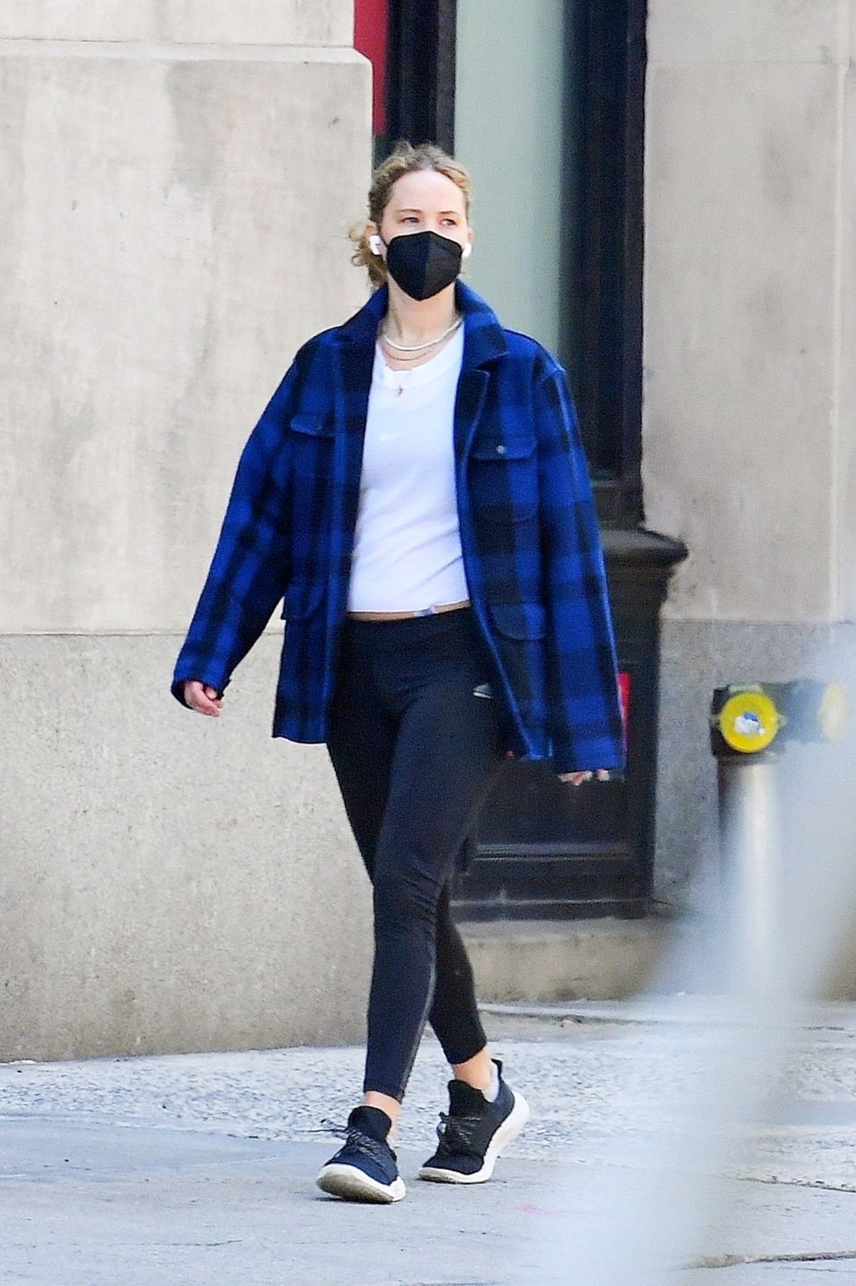 JENNIFER LAWRENCE Out and About in New York 05/12/2021 – HawtCelebs