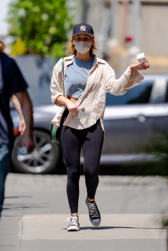 JENNIFER LAWRENCE Out and About in New York 05/21/2021
