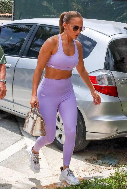 JENNIFER LOPEZ in Tights Heading to a Gym in Miami 05/27/2021