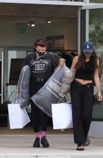 JESSE JO STARK Out Shopping in Malibu 05/25/2021