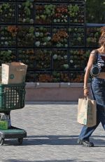 JESSE JO STARK Shopping at Whole Foods in Malibu 05/29/2021