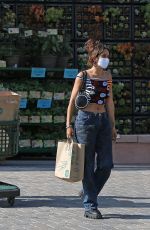 JESSE JO STARK Shopping at Whole Foods in Malibu 05/29/2021