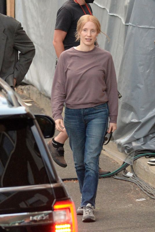 JESSICA CHASTAIN on the Set of The Good Nurse in Norwalk 05/27/2021