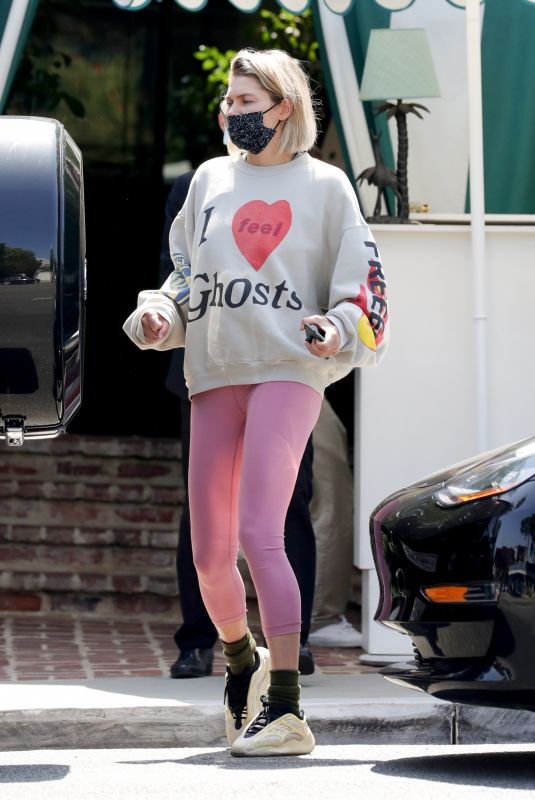 JESSICA HART at San Vicente Bungalows in West Hollywood 05/06/2021