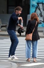 JULIANNE MOORE and Bart Freundlich Out in New York 05/17/2021