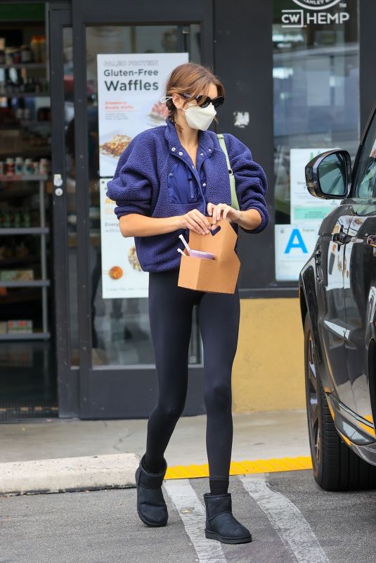 KAIA GERBER Out for Juice at Earth Bar in West Hollywood 05/20/2021