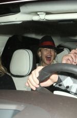 KATE HUDSON, GOLDIE HAWN and Kurt Russell Leaves Giorgio Baldi in Santa Monica 05/19/2021