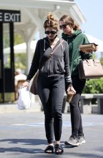 KATHERINE and CHRISTINA SCHWARZENEGGER Out in Santa Barbara 05/29/2021