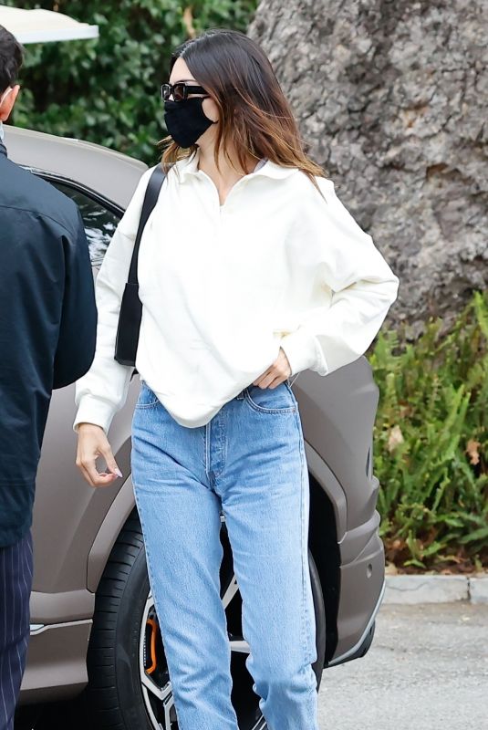 KENDALL JENNER Leaves Hotel Bel-Air in Los Angeles 05/06/2021