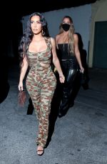 KIM and KHLOE KARDASHIAN at Craig