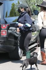 KOURTNEY KARDASHIAN at Country Mart in Malibu 05/15/2021