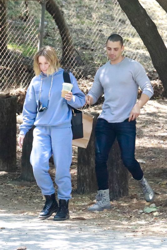 KRISTEN BELL and Benjamin Levy Aguilar Out in Los Feliz 05/07/2021