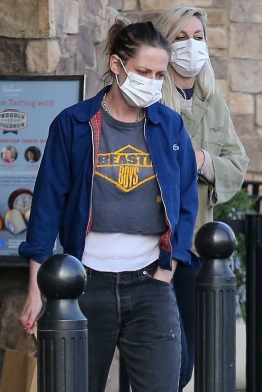 KRISTEN STEWART Out Shopping in Los Angeles 05/10/2021