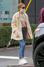LESLIE MANN and Judd Apatow Out in Santa Monica 05/06/2021