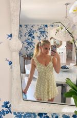 LILIA BUCKINGHAM - Instagram Photos 05/03/2021