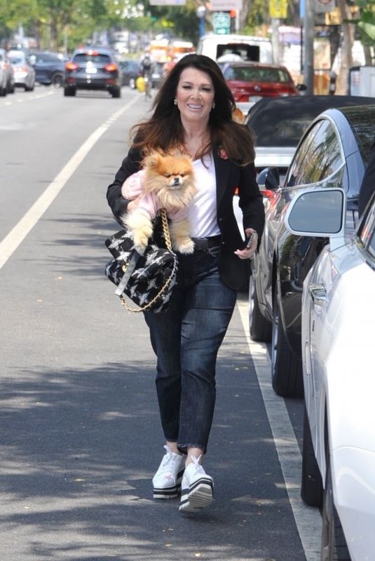 LISA VANDERPUMP Out in Los Angeles 05/13/2021
