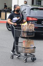 LORI HARVEY Shopping at Bristol Farms 05/17/2021