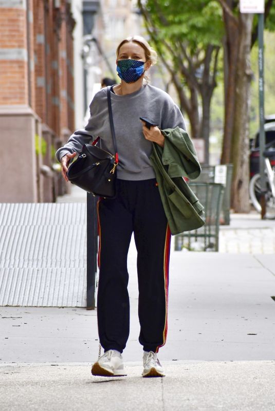 NAOMI WATTS Out in New York 05/02/2021