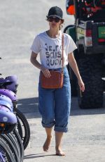 ROSE BYRNE and Bobby Cannavale Out in Sydney 05/01/2021