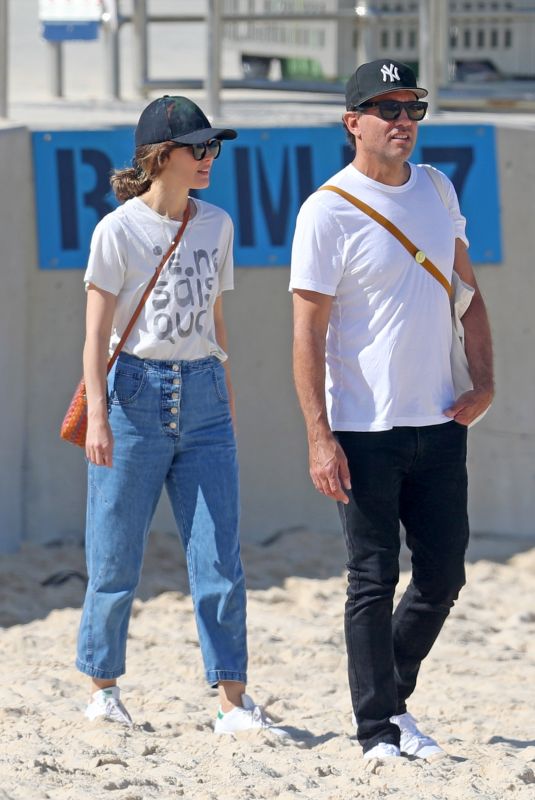 ROSE BYRNE and Bobby Cannavale Out in Sydney 05/01/2021
