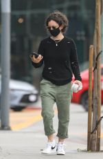 SARA GILBERT at Kreation Organic Juicery in West Hollywood 05/13/2021