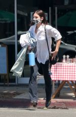 SCOUT WILLIS Leaves Dry Cleaning in Los Feliz 05/11/2021