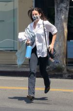 SCOUT WILLIS Leaves Dry Cleaning in Los Feliz 05/11/2021