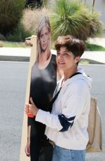 SELMA BLAIR Buying a Cardboard Cutout Stand of Sarah Michelle Gellar at an Estate Sale in Westlake 05/13/2021