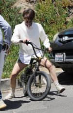 SELMA BLAIR Shopping at Estate Sale in Hollywood Hills 05/22/2021