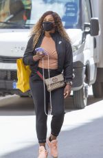 SERENA WILLIAMS Shopping at Gucci Store in Rome 05/13/2021