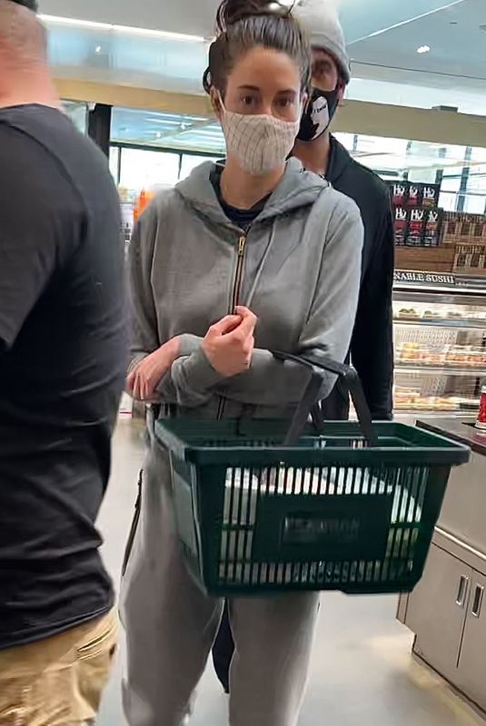 SHAILENE WOODLEY Shopping at Erewhon Market in Santa Monica 05/10/2021