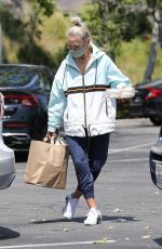 SHARNA BURGESS Shopping at a Pet Store inMalibu 05/17/2021