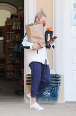 SHARNA BURGESS Shopping at a Pet Store inMalibu 05/17/2021