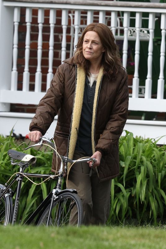SIGOURNEY WEAVER on the Set of Call June in Hartford 05/17/2021