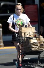 SOPHIE TURNER Out Shopping in Los Angeles 05/02/2021