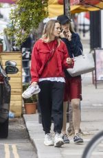 SUKI and IMMY WATERHOUSE Out for Smoothies in Notting Hill 05/20/2021