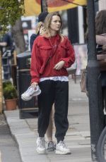SUKI and IMMY WATERHOUSE Out for Smoothies in Notting Hill 05/20/2021