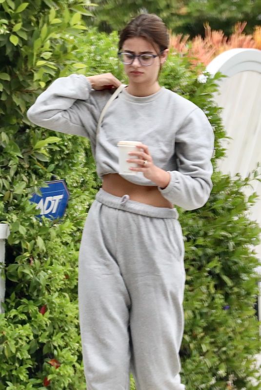 TAYLOR HILL Out for Coffee in West Hollywood 05/13/2021