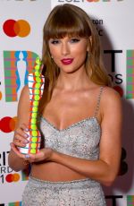 TAYLOR SWIFT at 2021 Brit Awards in London 05/11/2021