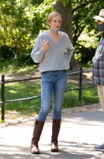 UMA THURMAN on the Det of Suspicion in Central Park in New York 05/18/2021