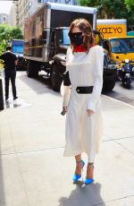 VICTORIA BECKHAM Out and About in New York 05/25/2021