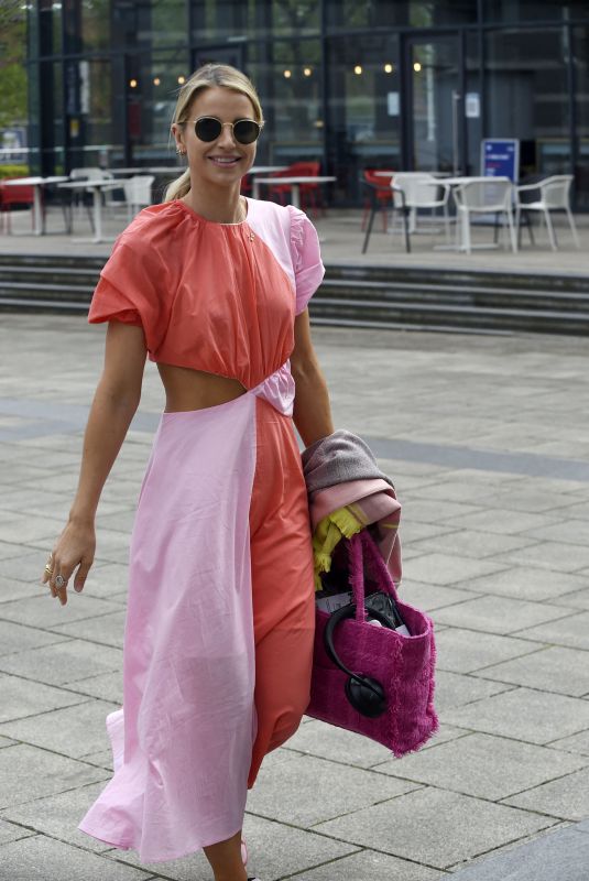 VOGUE WILLIAMS Arrives at Steph