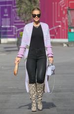 VOGUE WILLIAMS Out in London 05/09/2021