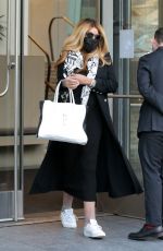 WENDY WILLIAMS Leaves Her Apartment in New York 05/11/2021
