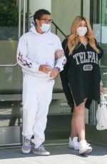 WENDY WILLIAMS Out with Her Son Kevin in New York 05/15/2021