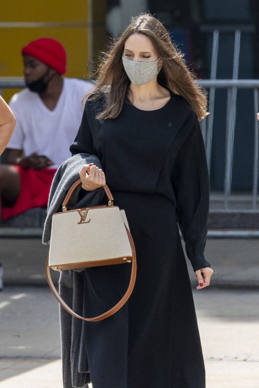 ANGELINA JOLIE Gets a Private Tour of The Brooklyn Museum 06/10/2021